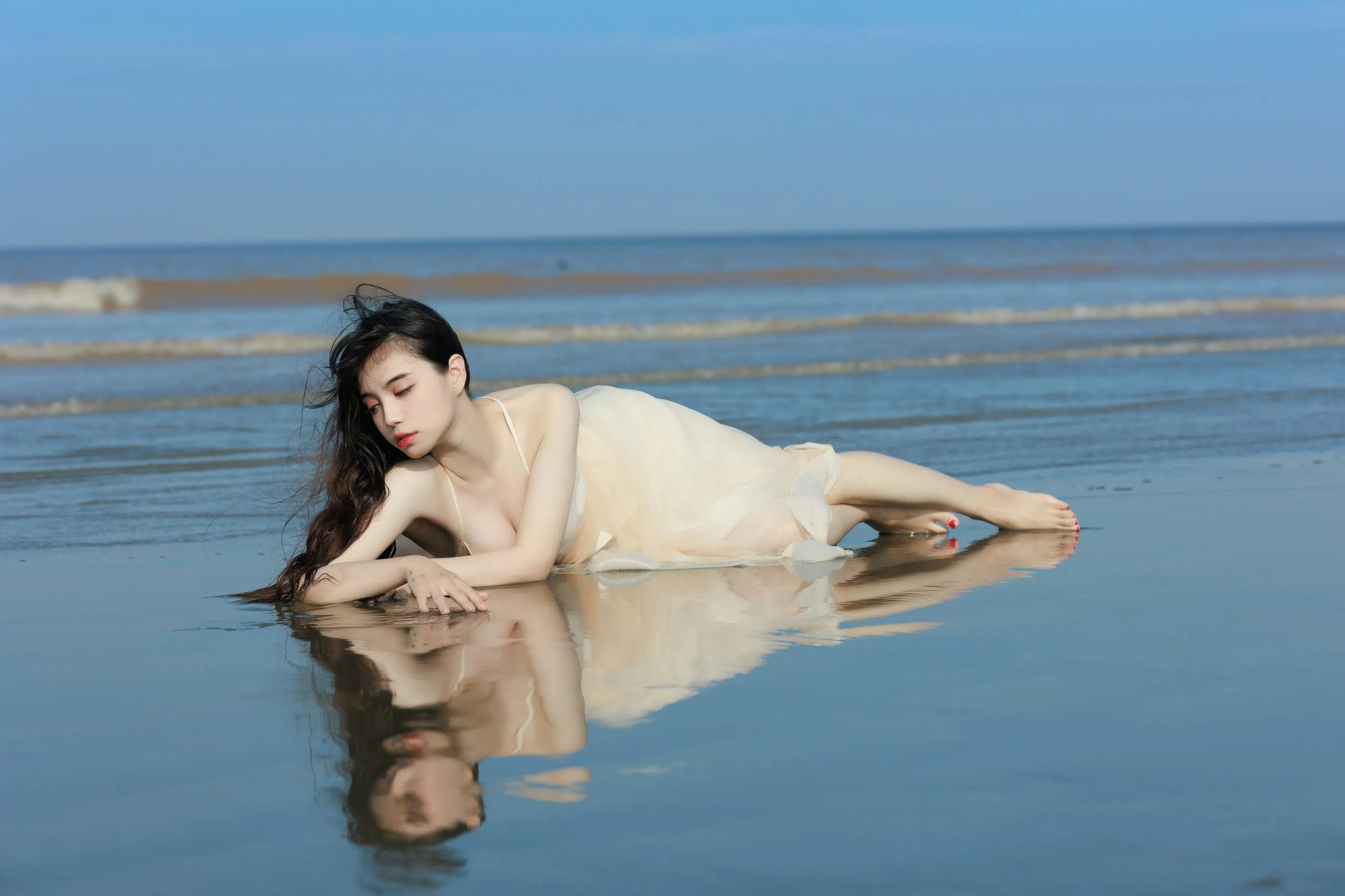 [艺图语] 2022.06.23 听海 贰加六 [36P]插图5